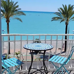 Au De Cagnes Appartamento