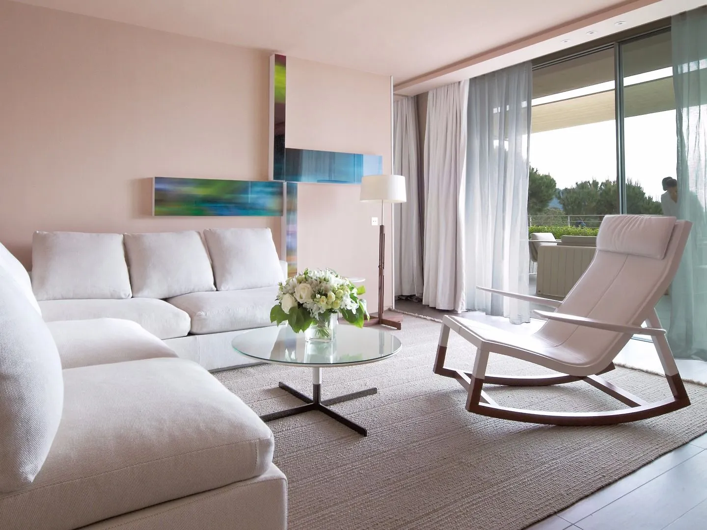 La Reserve Ramatuelle Hotel Spa And Villas contacts